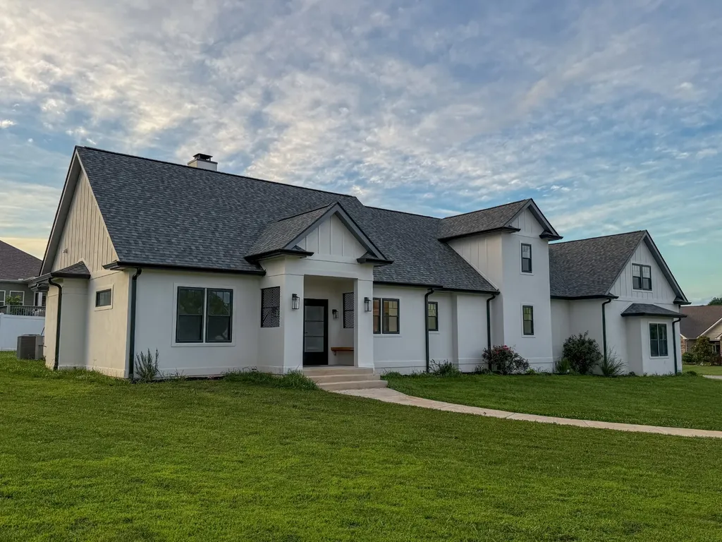 100 Waycross Drive Shelbyville TN 37160