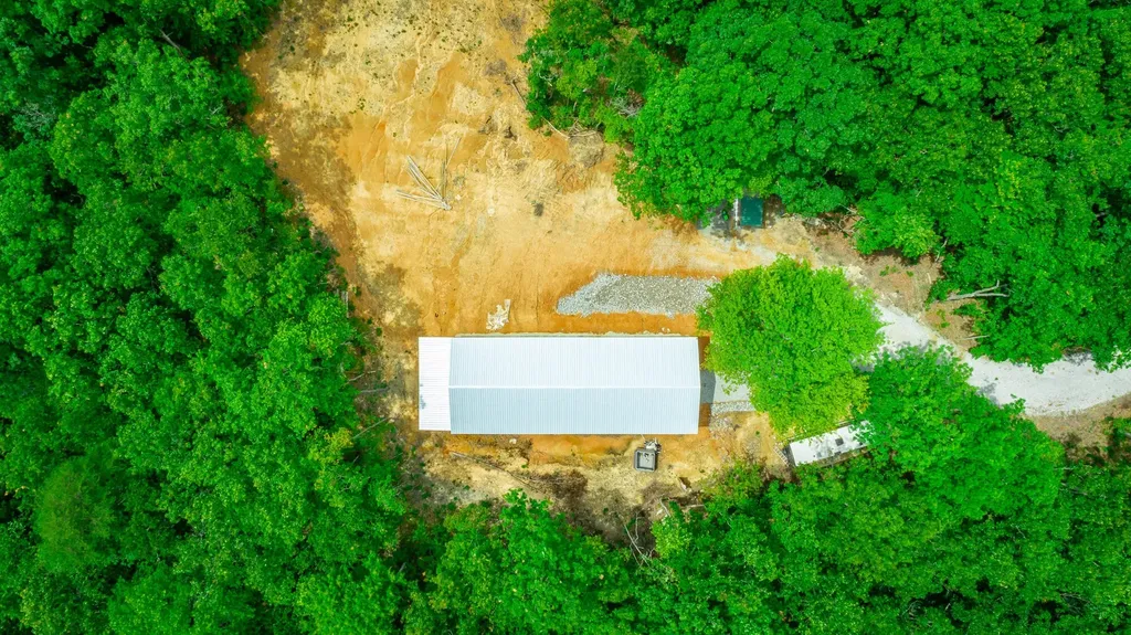 87 Apple Road Pikeville TN 37367