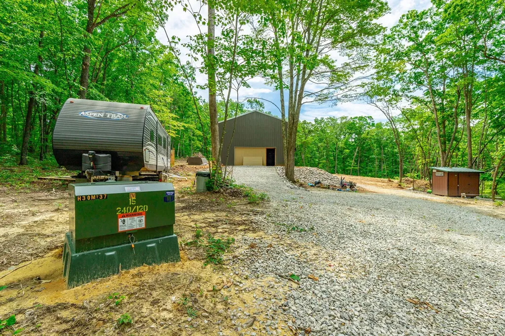 87 Apple Road Pikeville TN 37367