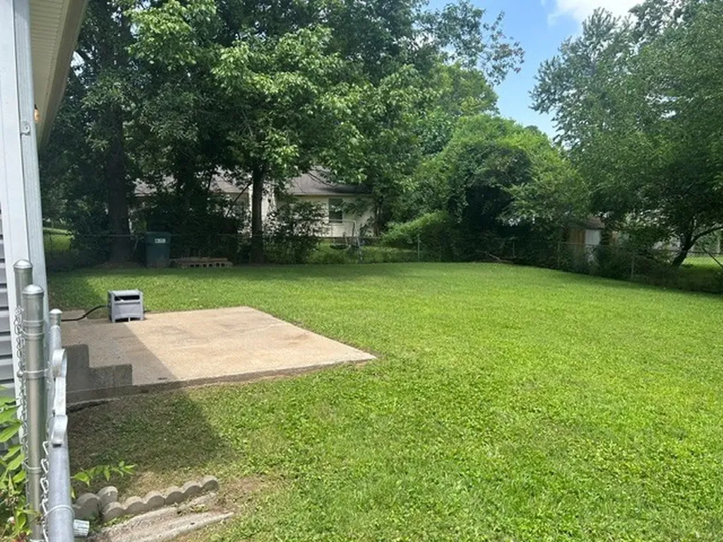 111 Cunningham Place Clarksville TN 37042