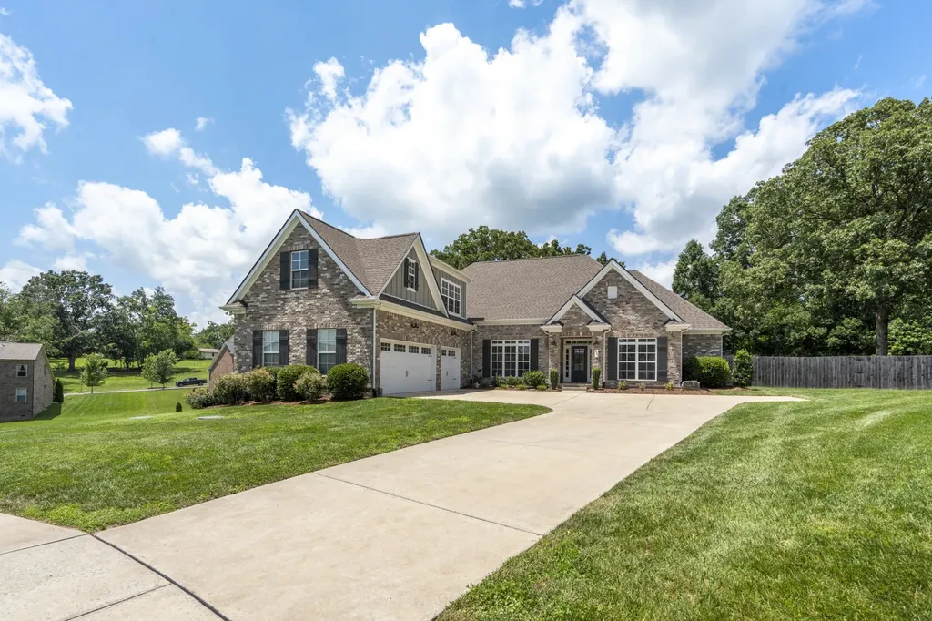 7401 Swindon Boulevard Fairview TN 37062
