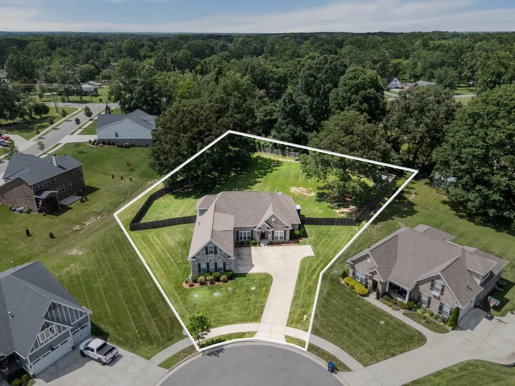 7401 Swindon Boulevard Fairview TN 37062