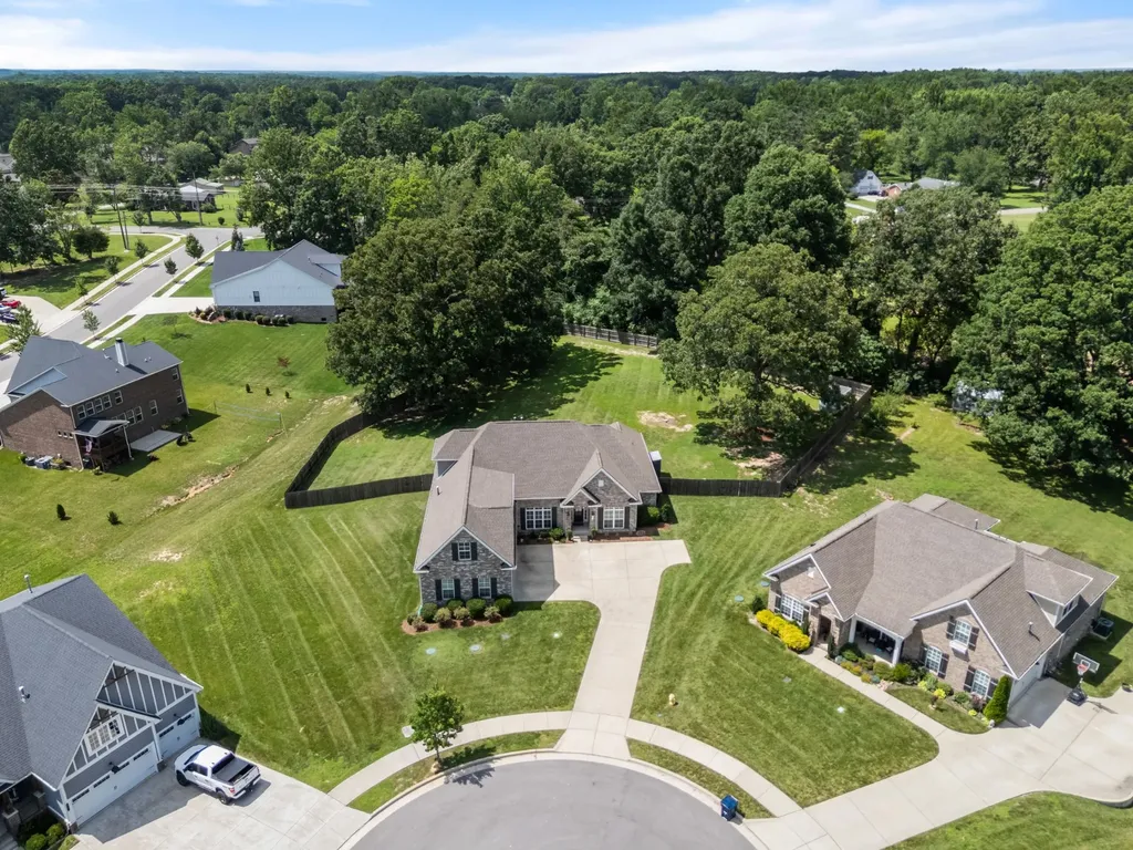7401 Swindon Boulevard Fairview TN 37062