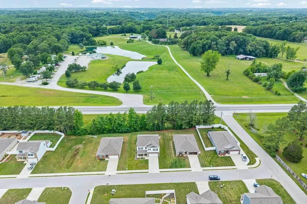 176 Nunally Drive Baxter TN 38544