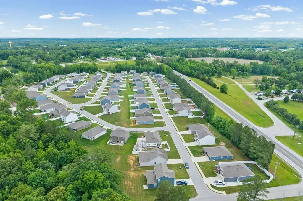 176 Nunally Drive Baxter TN 38544