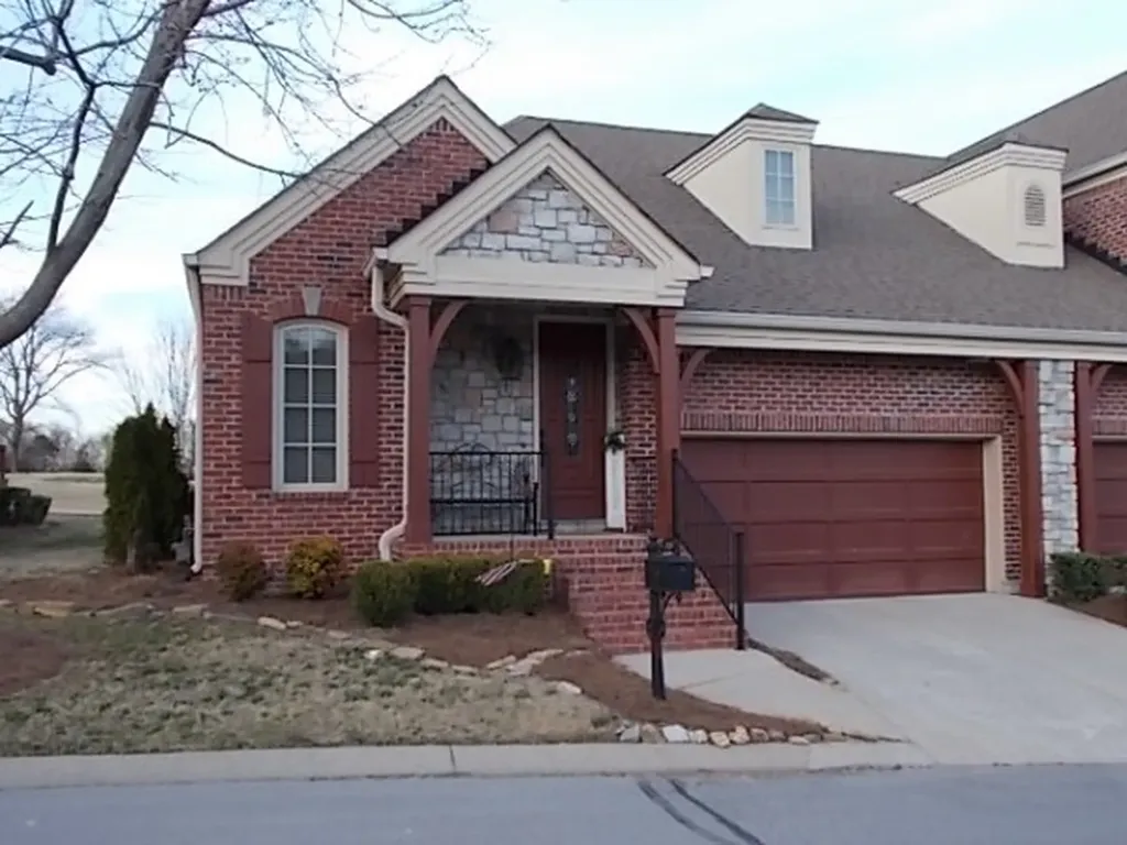 136 Nickolas Circle Lebanon TN 37087