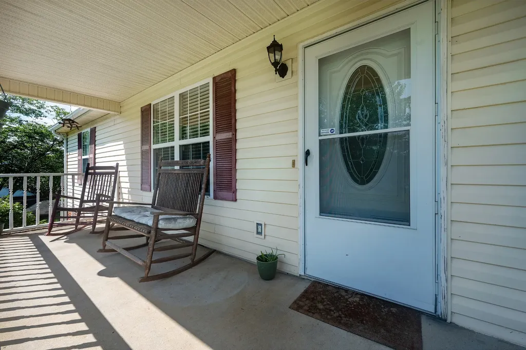 1922 Belotes Ferry Road Lebanon TN 37087