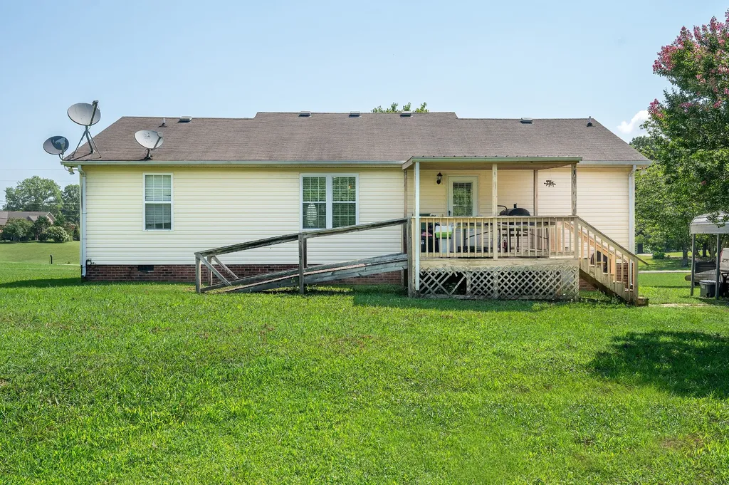 1922 Belotes Ferry Road Lebanon TN 37087