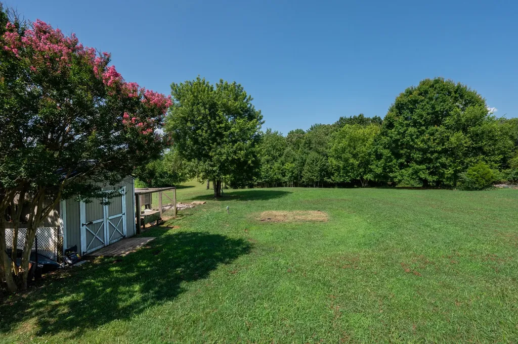 1922 Belotes Ferry Road Lebanon TN 37087