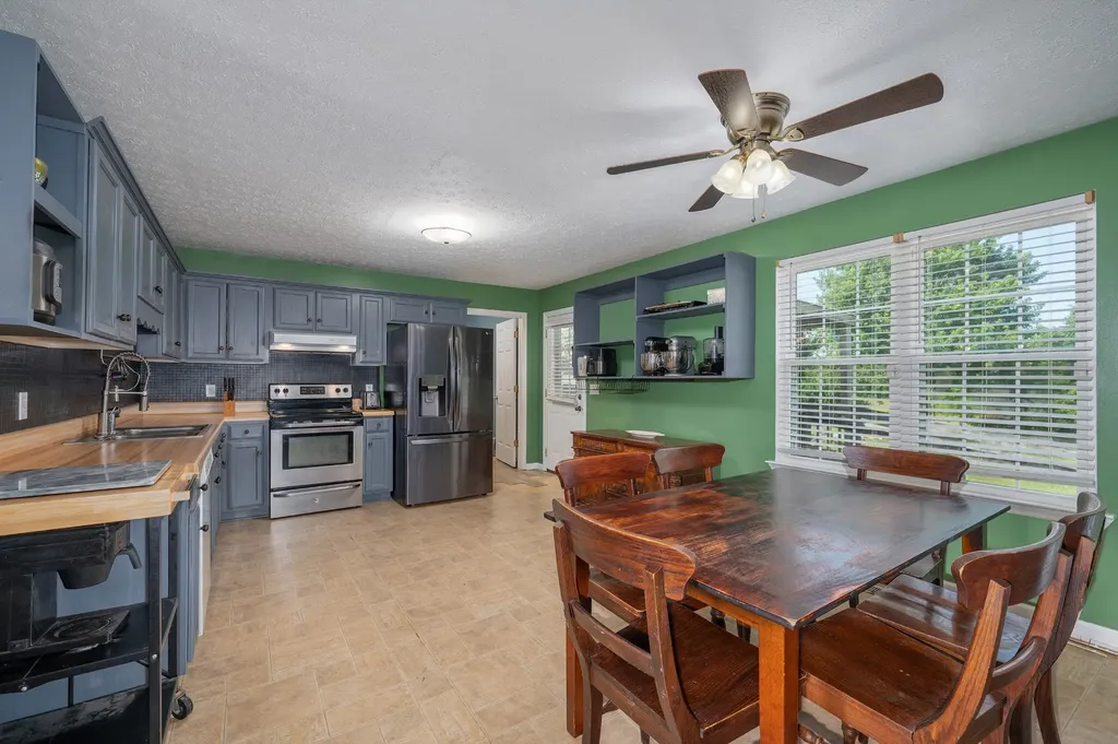 1922 Belotes Ferry Road Lebanon TN 37087
