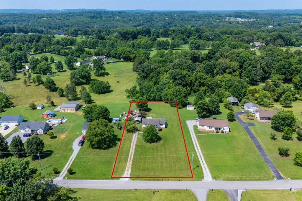 1922 Belotes Ferry Road Lebanon TN 37087