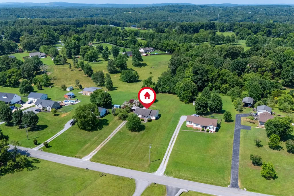 1922 Belotes Ferry Road Lebanon TN 37087