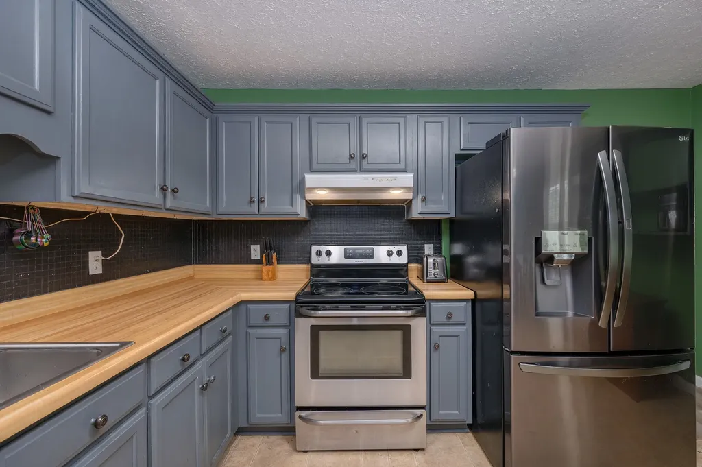 1922 Belotes Ferry Road Lebanon TN 37087