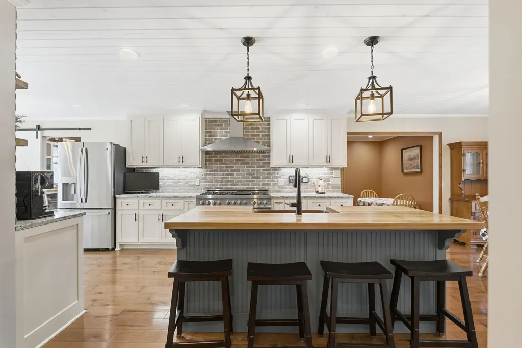 188 Red Oak Drive Manchester TN 37355