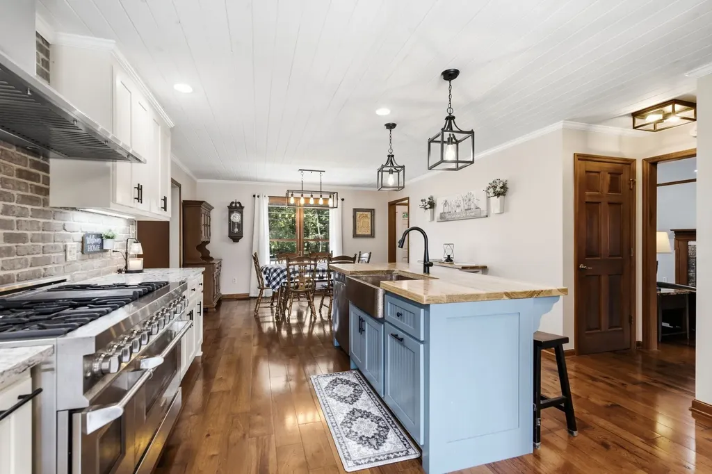 188 Red Oak Drive Manchester TN 37355