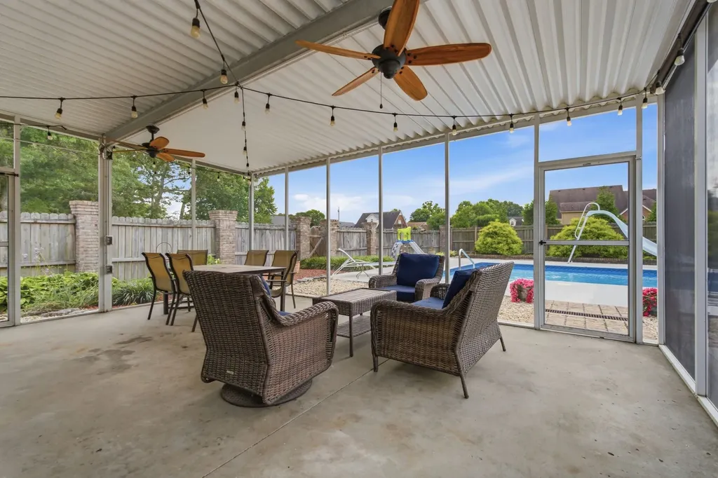 188 Red Oak Drive Manchester TN 37355