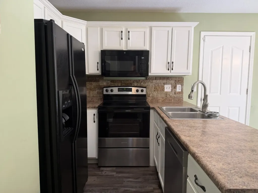 2525 Centerstone Circle Clarksville TN 37040