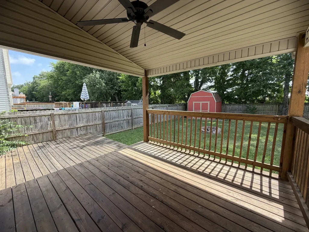 2525 Centerstone Circle Clarksville TN 37040