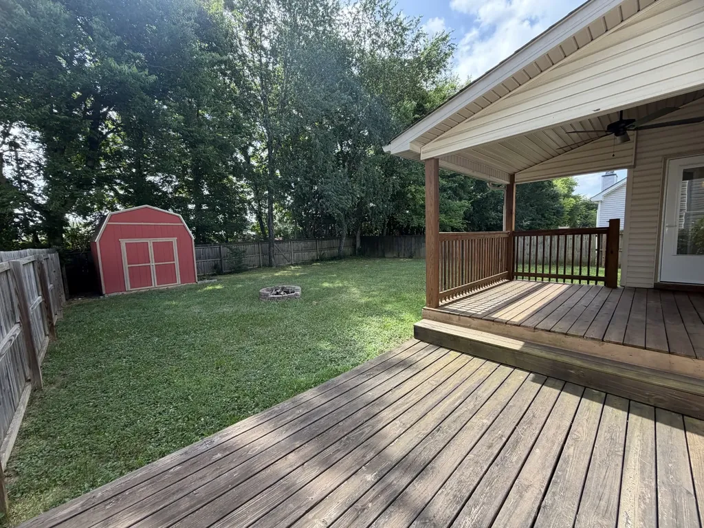 2525 Centerstone Circle Clarksville TN 37040