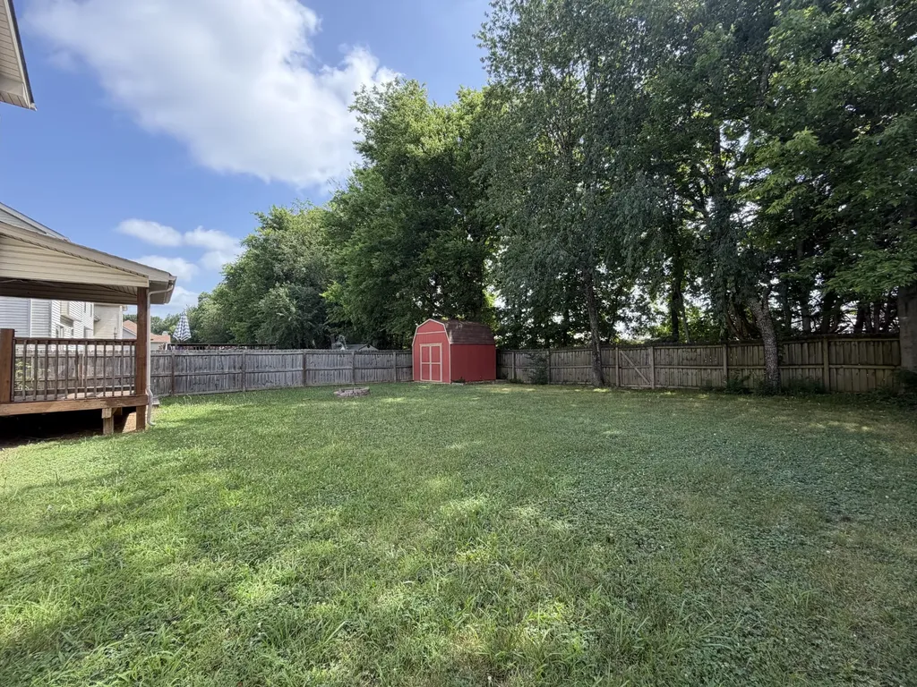 2525 Centerstone Circle Clarksville TN 37040