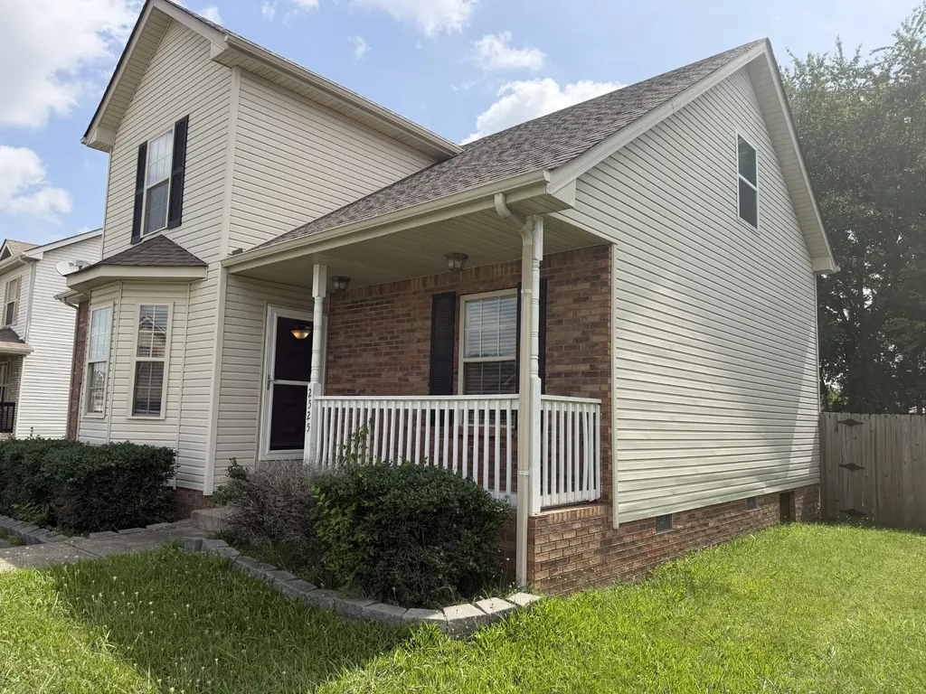 2525 Centerstone Circle Clarksville TN 37040