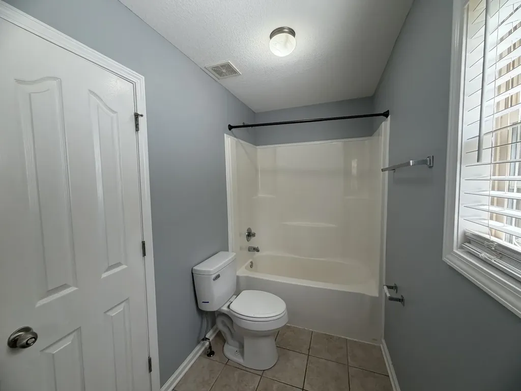 2525 Centerstone Circle Clarksville TN 37040
