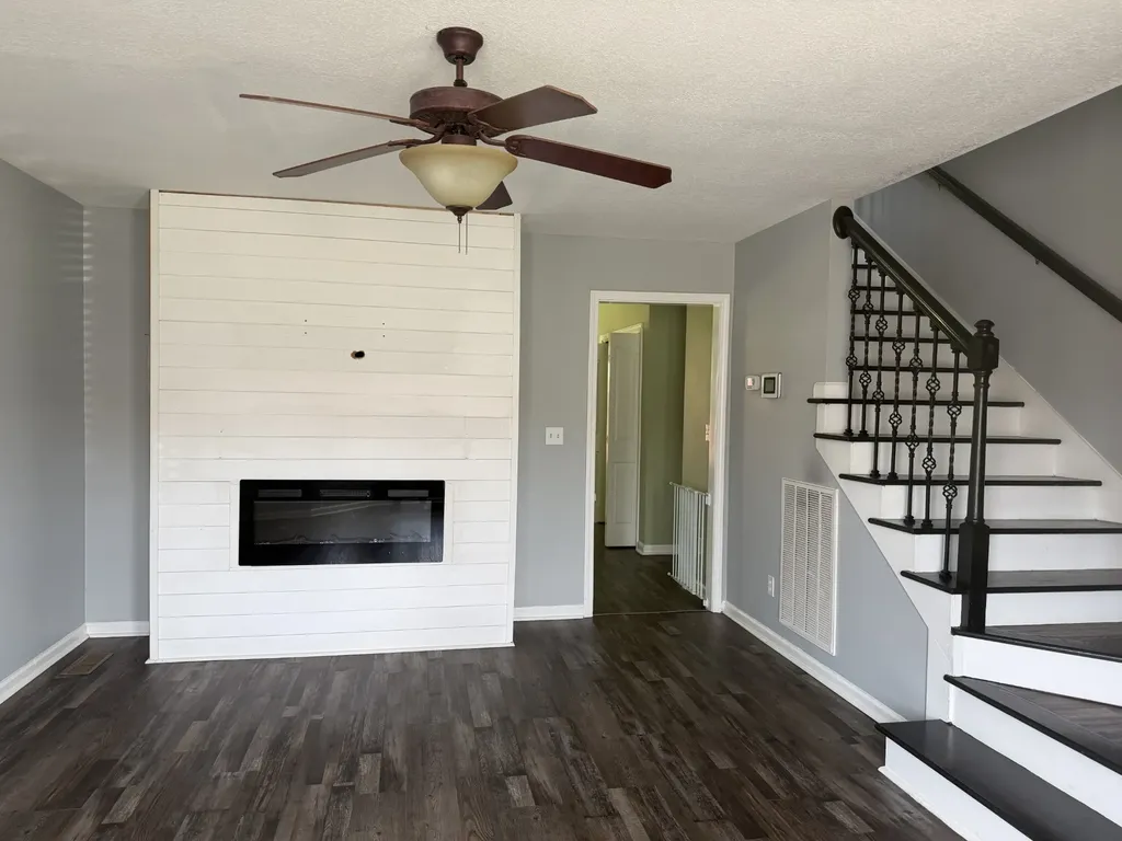2525 Centerstone Circle Clarksville TN 37040