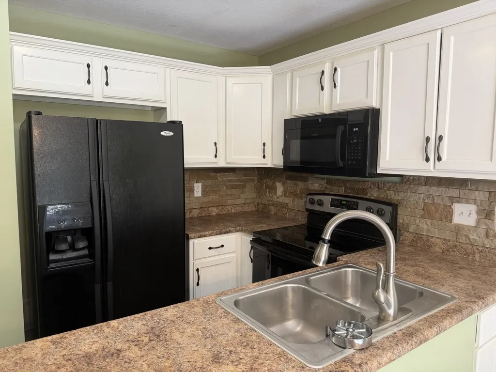2525 Centerstone Circle Clarksville TN 37040