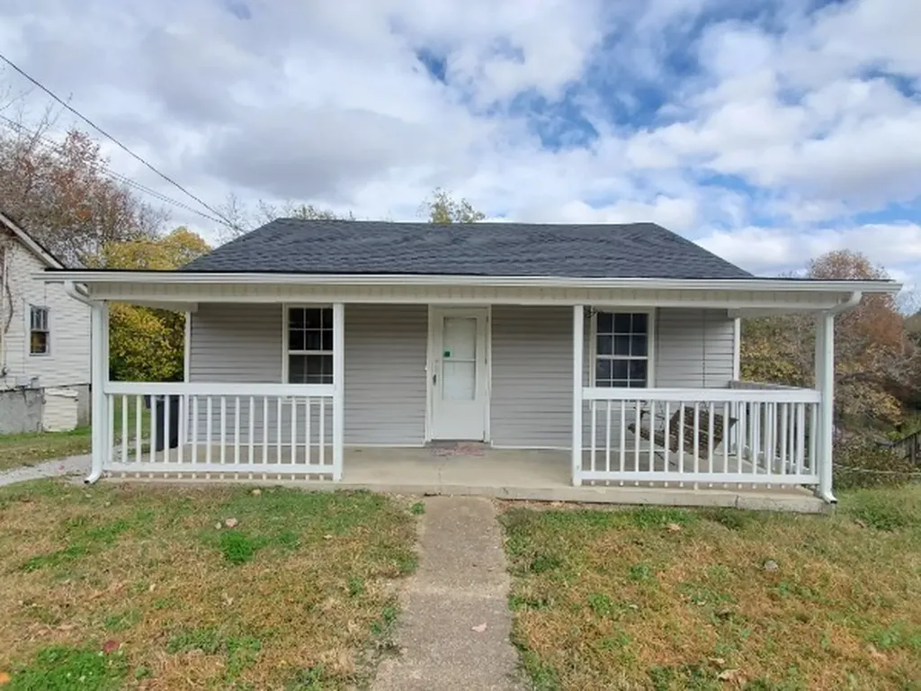 329 E 18th Street Columbia TN 38401