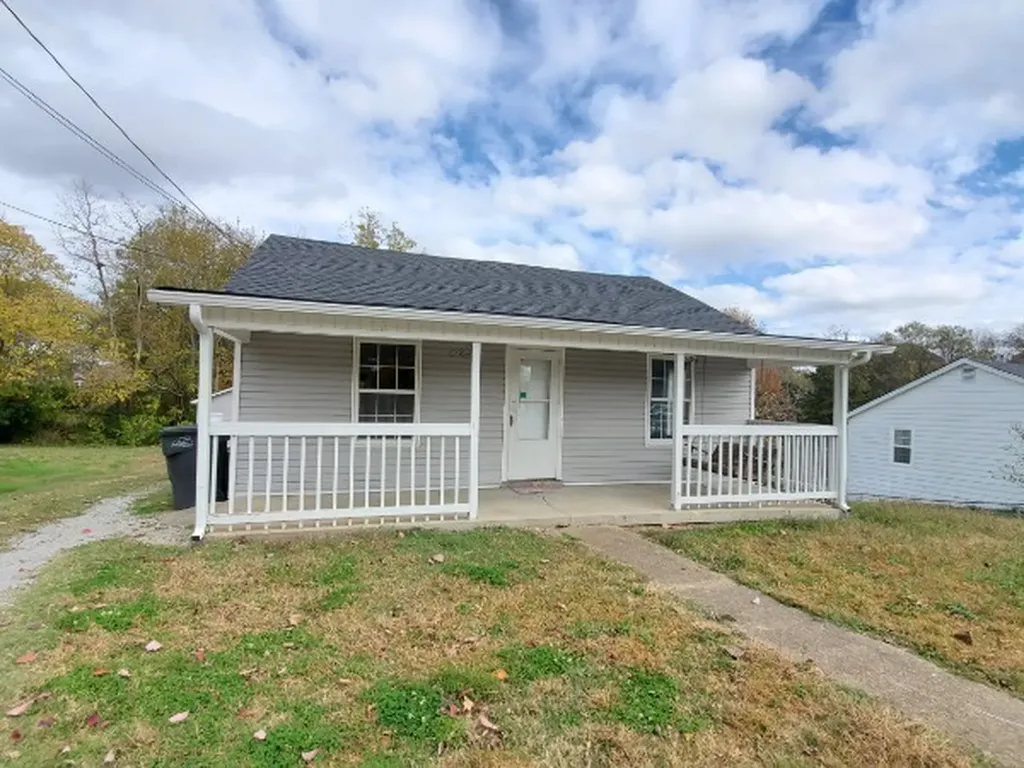 329 E 18th Street Columbia TN 38401
