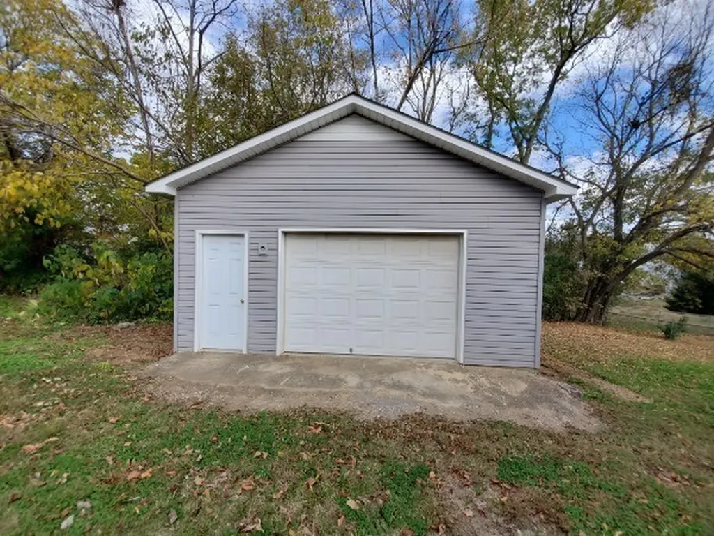 329 E 18th Street Columbia TN 38401