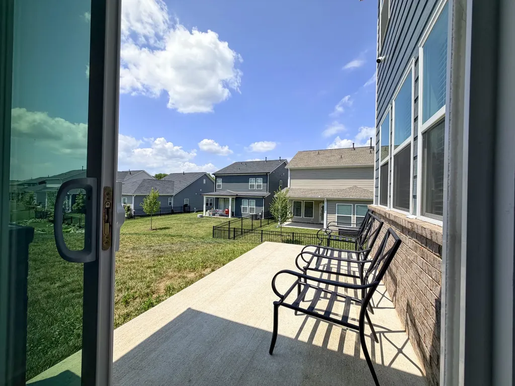 1004 Midpoint Lane Gallatin TN 37066
