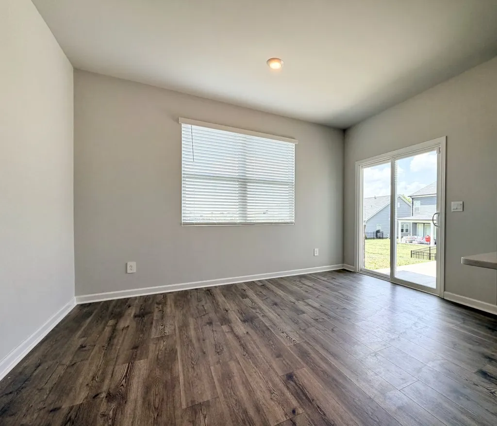 1004 Midpoint Lane Gallatin TN 37066