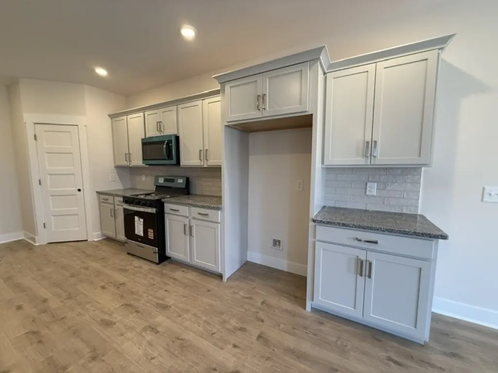 463 Spiderwort Drive Clarksville TN 37043