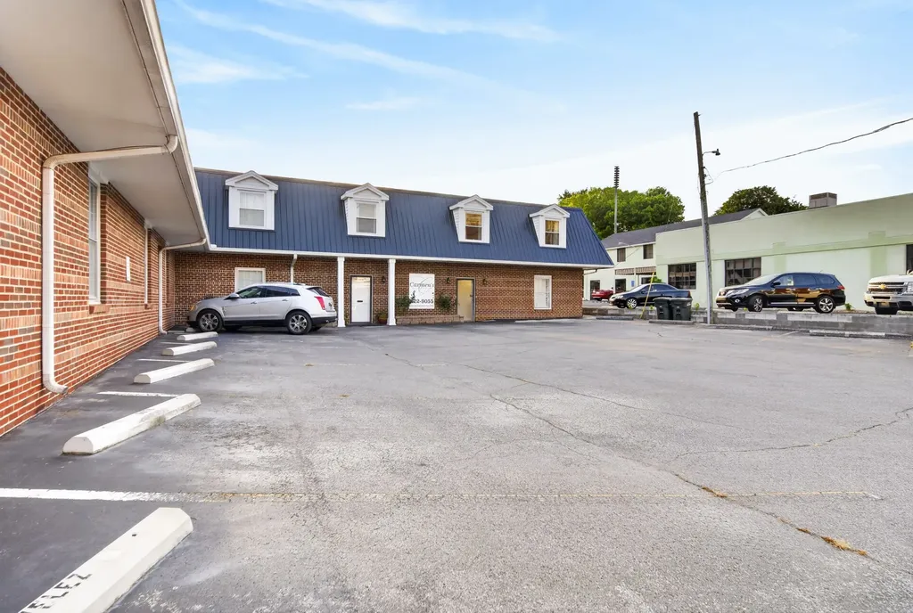 607 S Locust Street Springfield TN 37172