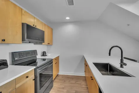 1101 18th Ave, S Nashville TN 37212