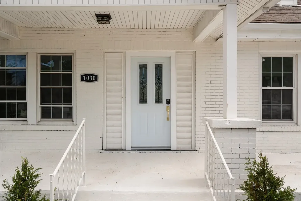 1030 28th Ave, N Nashville TN 37208