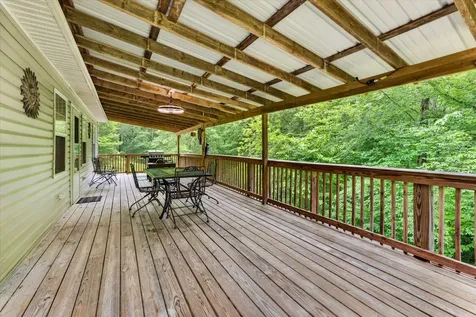 122 Lakeview Road Stewart TN 37175