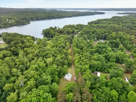 122 Lakeview Road Stewart TN 37175