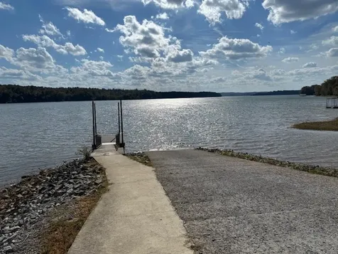 122 Lakeview Road Stewart TN 37175