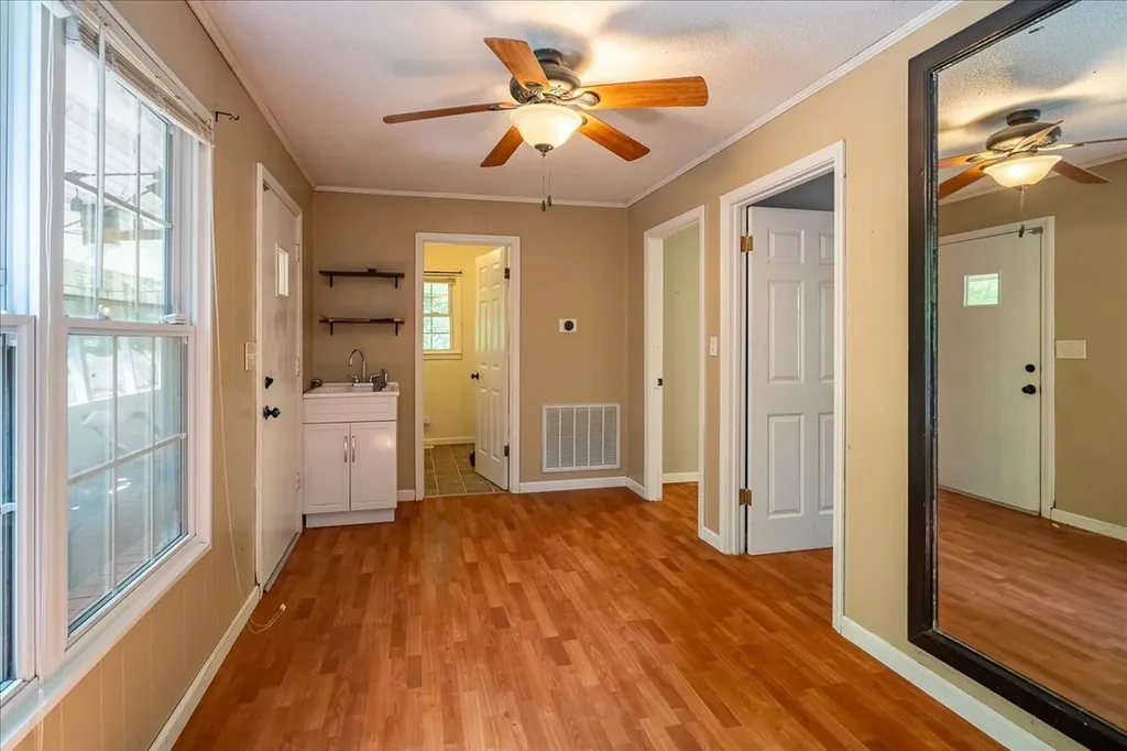 303 N Laurel Circle Columbia TN 38401