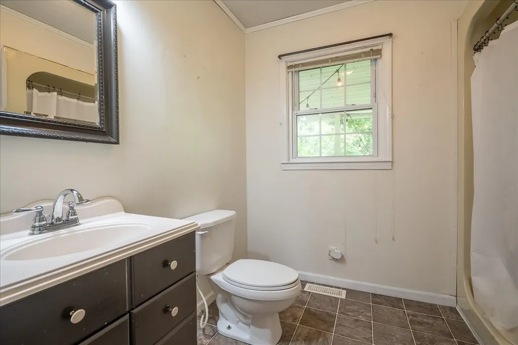 303 N Laurel Circle Columbia TN 38401