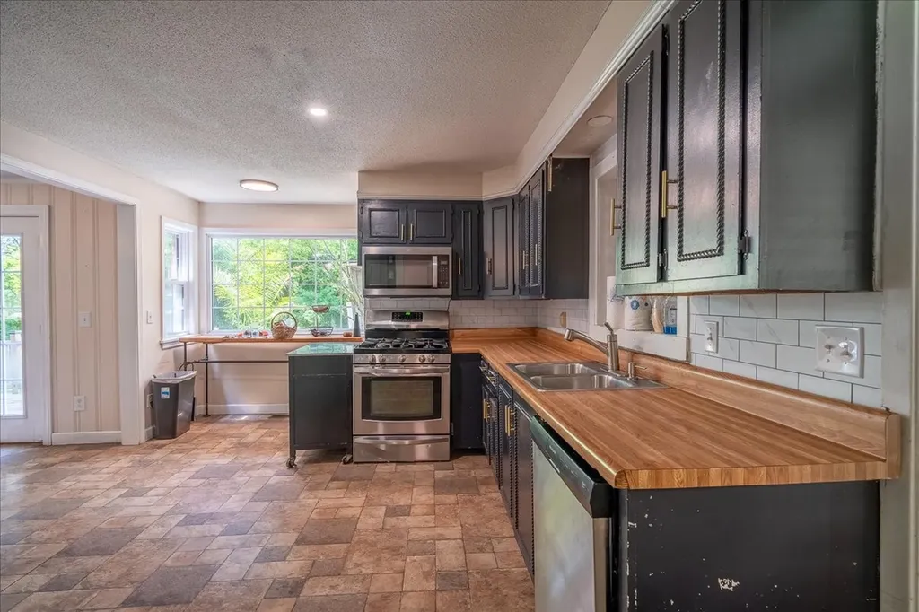 303 N Laurel Circle Columbia TN 38401