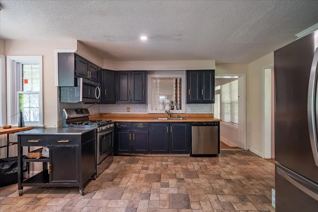 303 N Laurel Circle Columbia TN 38401