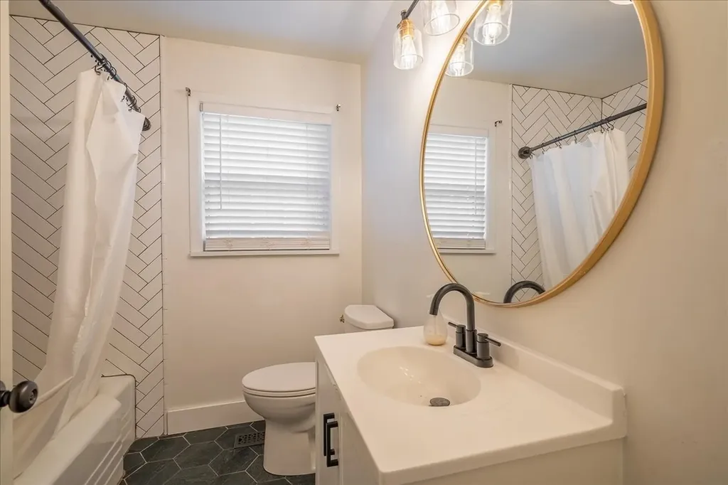 303 N Laurel Circle Columbia TN 38401
