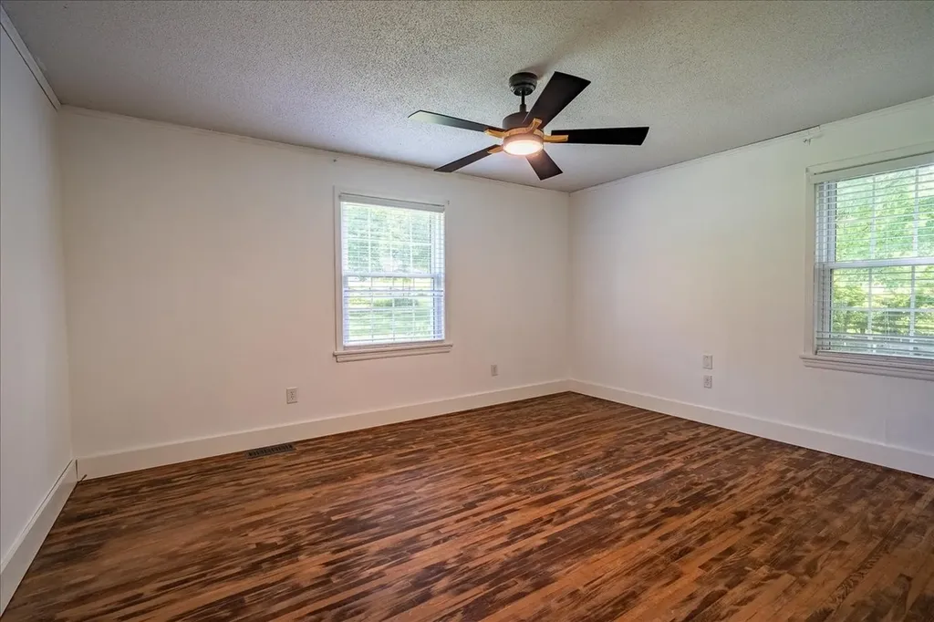 303 N Laurel Circle Columbia TN 38401