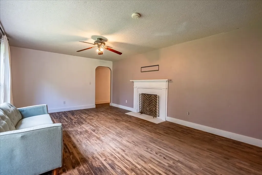 303 N Laurel Circle Columbia TN 38401