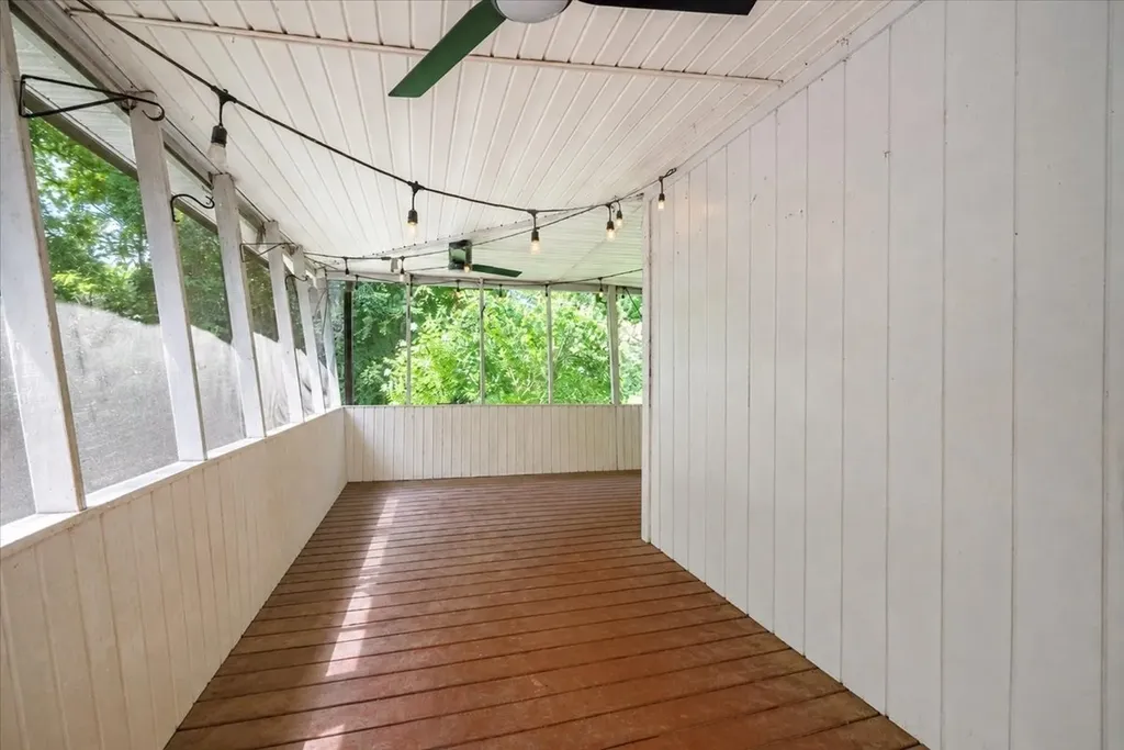303 N Laurel Circle Columbia TN 38401