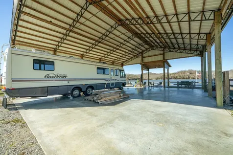 2571 Hardin Bottom River Road Clifton TN 38425
