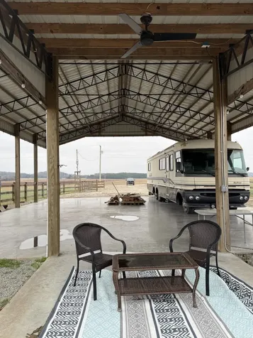 2571 Hardin Bottom River Road Clifton TN 38425
